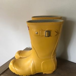 Hunter boots size 8